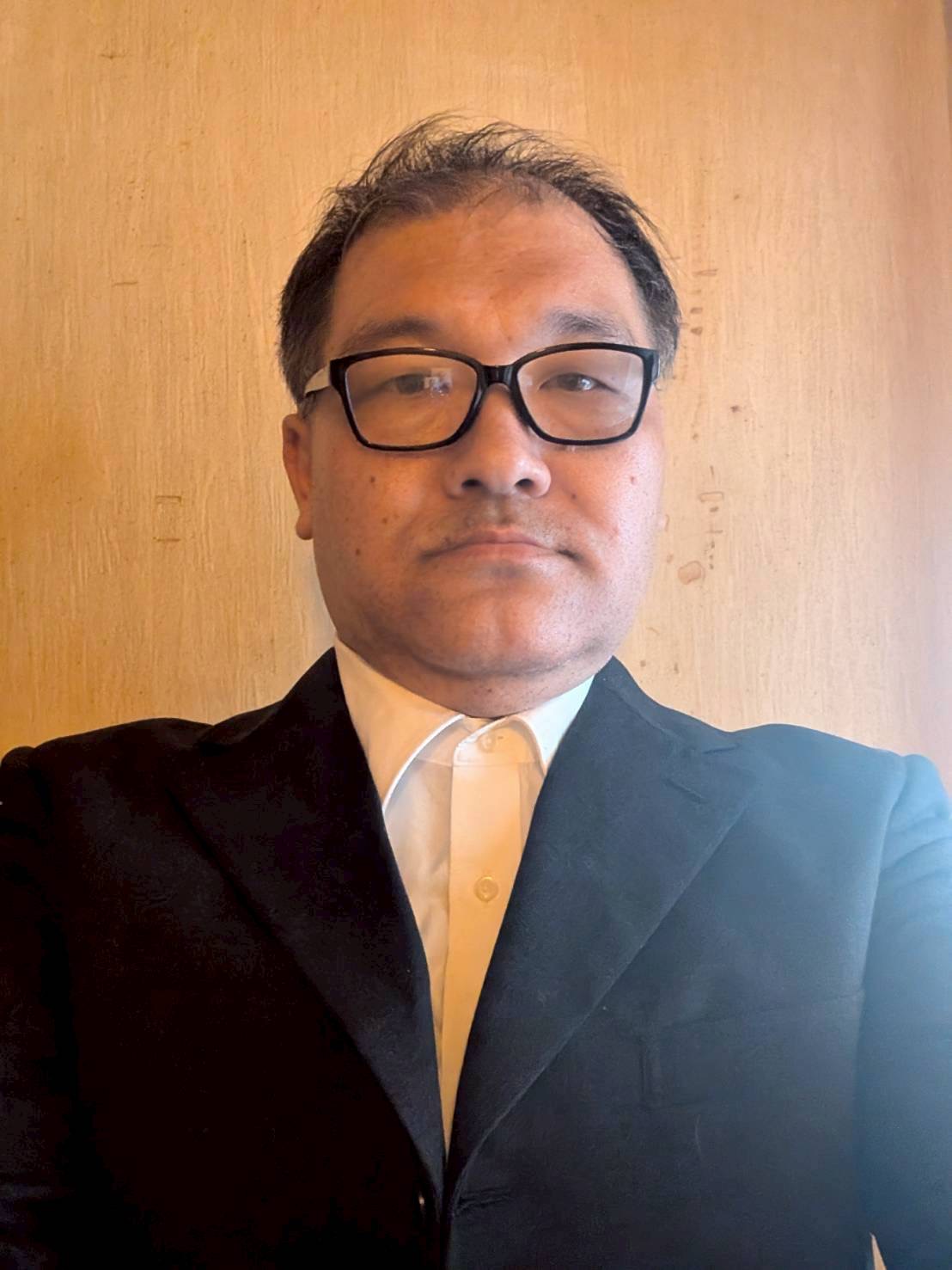 代表社員 安岡大介